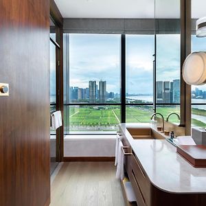 Premium King Room River View